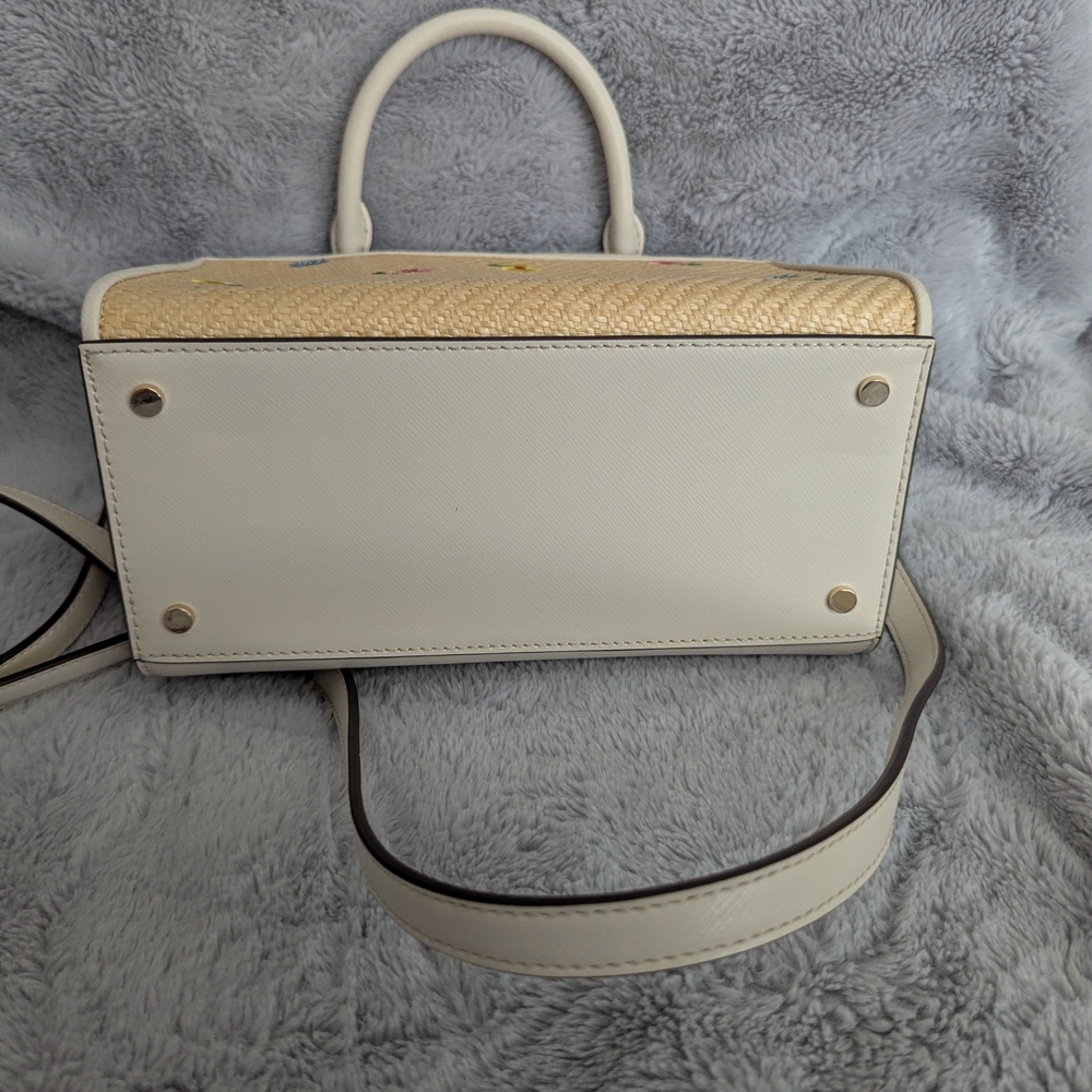 kate spade White and Natural Straw Floral Embroidered Crossbody Bag - Picture 4 of 4